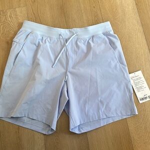 NEW lululemon zeroed in shorts L